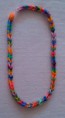 Collar cuadrado de colores variados